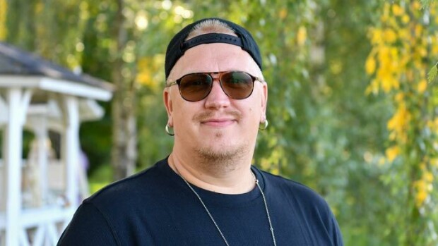 Laihtunut Arttu Wiskari muutti koronan aikana elämäntapansa: Korkki on pysynyt kiinni Arttu Wiskari