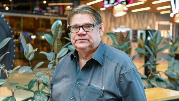 Ex-ulkoministeri Timo Soini vihjaa Seiskalle paluusta politiikkaan: Saatan asettua ehdolle! Timo Soini