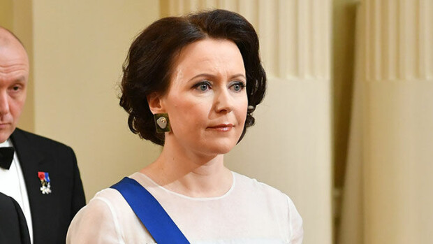 Seura: Jenni Haukio yhä surun murtama - Lennun menetys suuri järkytys: 'Aika pysähtyi' Jenni Haukio