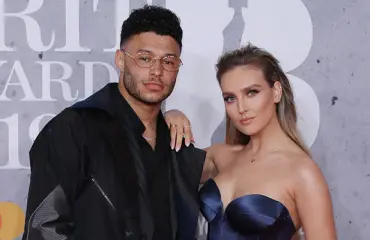 Little Mix -laulaja Perrie Edwards sai lapsen – kuva pienokaisesta!