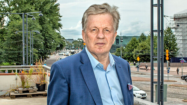 Ex-pääministeri Esko Aho: Kiirettä pitää eläkkeelläkin! Esko Aho