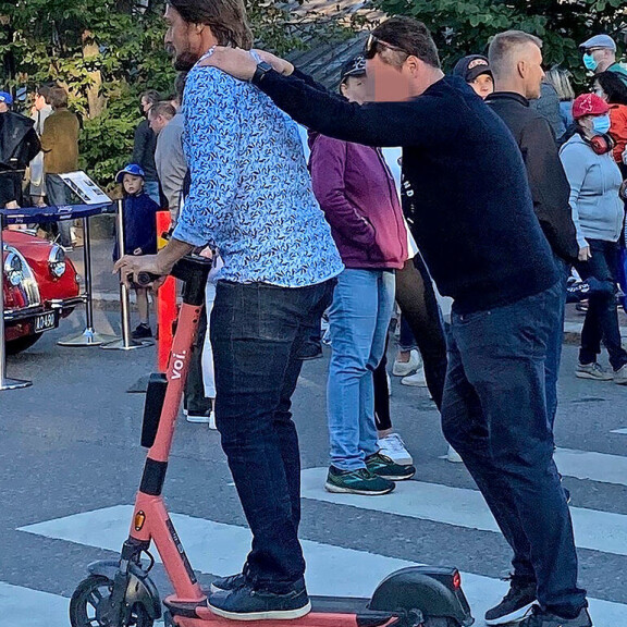 ”Hieman juhlatuulella oleva” Teemu Selänne säikäytti sähkölaudalla – kuva! teemu selänne