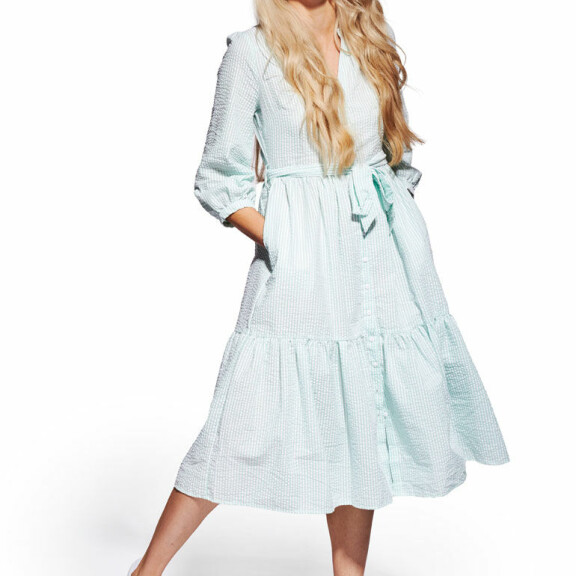 Susanna Laine juontaa Farmi Suomi -ohjelman uuden tuotantokauden. Susanna Laine juontaa Farmi suomi -ohjelman uuden tuotantokauden.