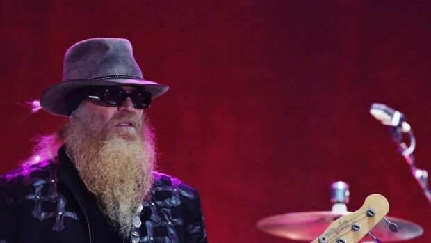 Legendaarisen ZZ Top -yhtyeen basisti Dusty Hill on kuollut - menehtyi yllättäen nukkuessaan Dusty Hill