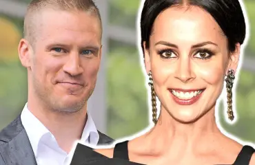 Seksikohusta salahäihin! Muistatko vielä Jenni Dahlmanin ja Ossi Väänäsen parkkipaikkamuhinoinnin, josta rakkaustarina sai alkunsa? Katso video!