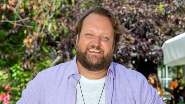 Sami Hedberg paljastaa, miten avopuoliso Saija Tuupanen yllätti hänet suhteen alussa: 'Se on pieni hetki ajallisesti, mutta...' Sami Hedberg