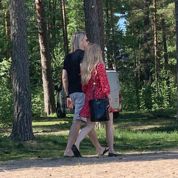 Sami ei ole halunnut kertoa yksityisasioistaan enempää julkisesti. sami ja toimittaja nauvo