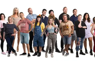 Big Brother-tähdet juhlivat villisti mökillä: ryyppäämistä ja temppuilua vedessä - katso kuvat!