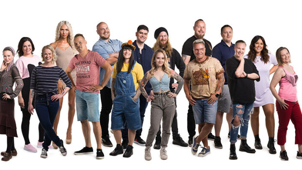 Big Brother-tähdet juhlivat villisti mökillä: ryyppäämistä ja temppuilua vedessä - katso kuvat! BB-asukkaat