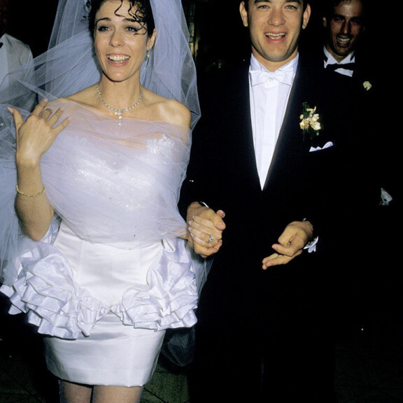 Tom Hanks 65 vuotta - tiesitkö näitä faktoja näyttelijätähdestä? Kärsii vakavasta sairaudesta ja on koukussa todella erikoiseen asiaan! Tom Hanks ja Rita Wilson