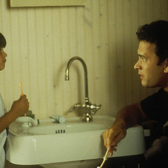 Tom Hanks 65 vuotta - tiesitkö näitä faktoja näyttelijätähdestä? Kärsii vakavasta sairaudesta ja on koukussa todella erikoiseen asiaan! Uneton Seattlessa