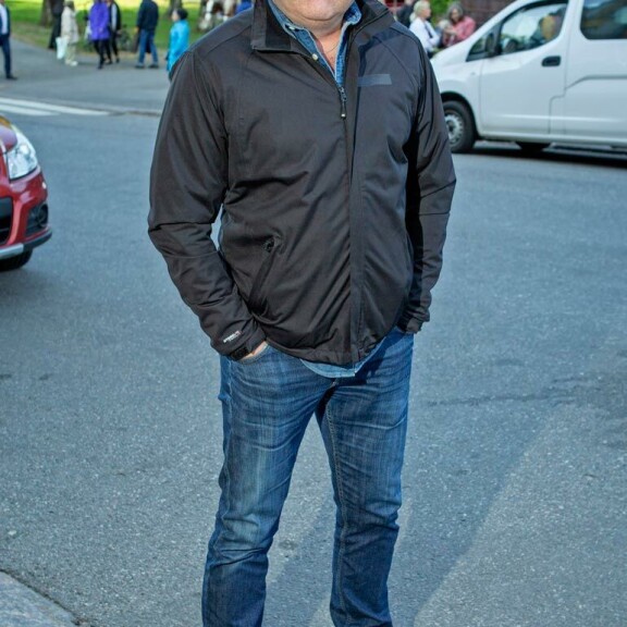 Tapio on ollut aikoinaan naimisissa, ja hänellä on liitostaan tytär. Juontaja ja tyttären äiti erosivat 2012. Tapio on ollut aikoinaan naimisissa, ja hänellä on liitostaan tytär. Juontaja ja tyttären äiti erosivat 2012.