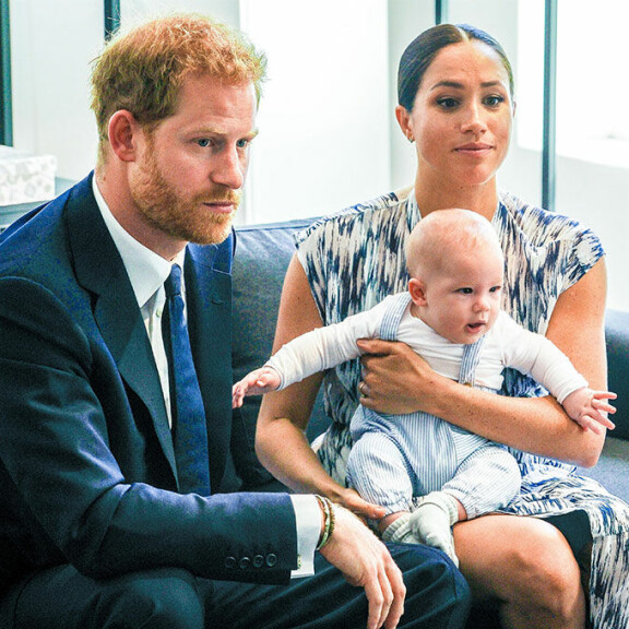 Lähipiiri jännittää prinssiveljesten kohtaamista: William on todella loukkaantunut ja vihainen Harrylle! Sussexin herttuapari Harry ja Meghan sekä Archie