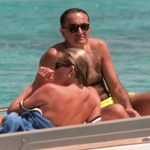 Prinsessan tavannut toimittaja: Diana kuoli onnellisena! Koki suuren rakkauden ja sydänsurun ennen kuolemaansa! Prinsessa Diana ja Dodi al-Fayed