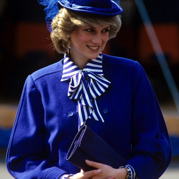 Diana rakasti vaimovuosinaan pikkutyttöjen rusetteja - erottuaan hän tihkui seksiä! Näitä tyylejä prinsessa rakasti! Prinsessa Diana