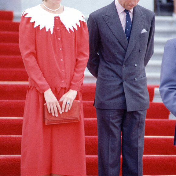 Diana rakasti vaimovuosinaan pikkutyttöjen rusetteja - erottuaan hän tihkui seksiä! Näitä tyylejä prinsessa rakasti! Prinsessa Diana