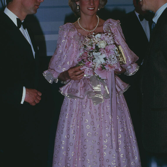 Diana rakasti vaimovuosinaan pikkutyttöjen rusetteja - erottuaan hän tihkui seksiä! Näitä tyylejä prinsessa rakasti! Prinsessa Diana