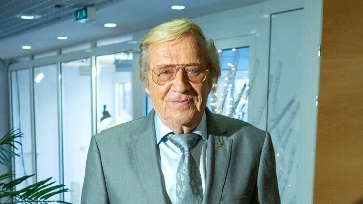Tiesitkö? Televisiolegenda Jorma Pulkkinen, 81, on innokas lentäjä – ei pääse enää yksin ohjaamoon! Jorma Pulkkinen