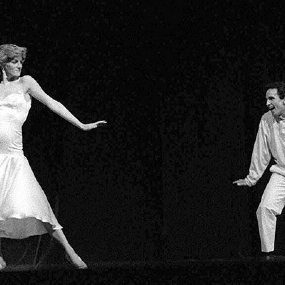 Syntymästä kohta 60 vuotta - näitä yllättäviä faktoja et välttämättä tiedä prinsessa Dianasta! Prinsessa Diana ja Wayne Sleep
