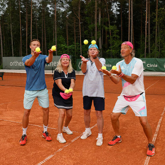 Pauliina ja Pepe harjoittelevat Jarin (oik.) opeissa sekä Hangossa, että Helsingissä. Pauliina Visuri Pepe Willberg Jari Hedman