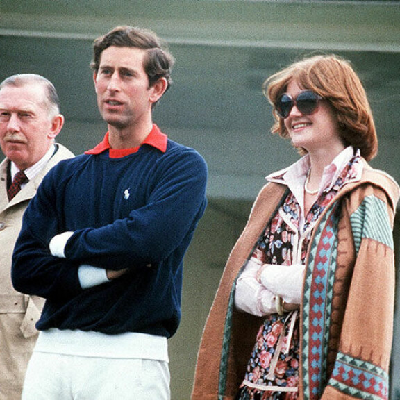 Syntymästä kohta 60 vuotta - näitä yllättäviä faktoja et välttämättä tiedä prinsessa Dianasta! Prinssi Charles ja Sarah Spencer