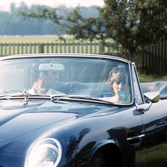 Syntymästä kohta 60 vuotta - näitä yllättäviä faktoja et välttämättä tiedä prinsessa Dianasta! Prinssi Charles ja Diana Spencer