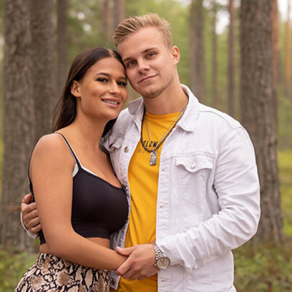 Uuh, TIS-Jape ja EOTB-Amanda viihtyvät yhdessä - onko tässä kesän kuumin tosi-tv-pari?! Katso kuvat! Temptation island suomi Mattu Jape