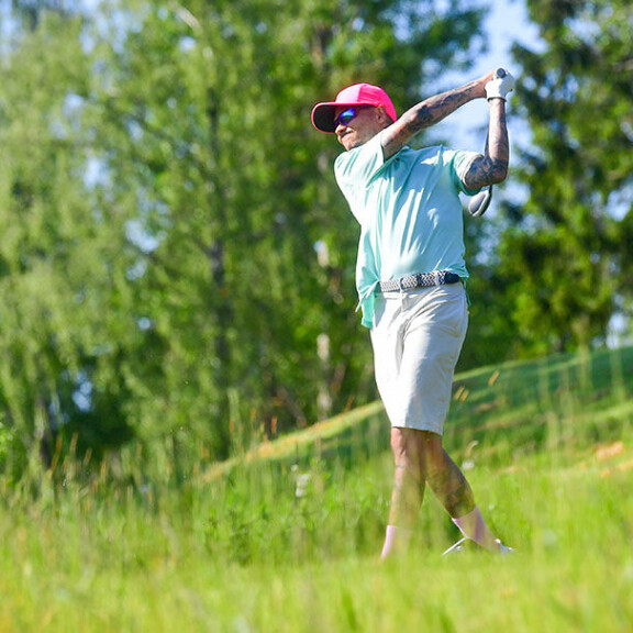 Mikael Gabriel harkitsee musiikkiuransa lopettamista?! Pelaa golfin ammattilaiskisassa - kuvat! Mikael Gabriel