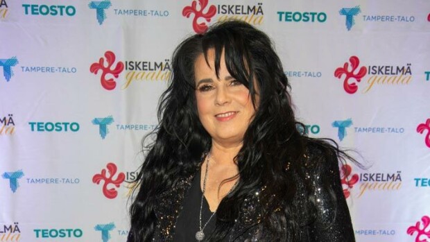 Rakas mukaan laulajan yritykseen! Kaija Koon kohusuhteen taustalla kolmiodraama Kaija Koo