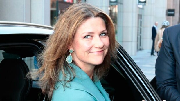 Norjan prinsessa Märtha Louise hehkutti täysi-ikäistä tytärtään – yhteiskuva! Märtha Louise