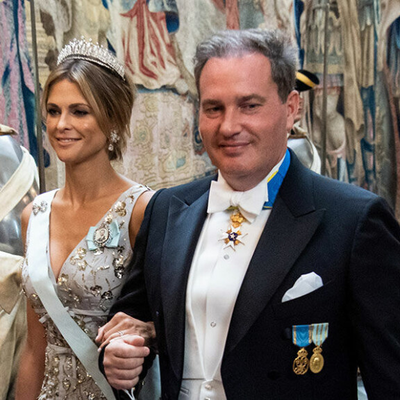 Madeleinen suosio pohjalukemissa - kansa ei tunne etääntynyttä prinsessaa enää omakseen! Ruotsin prinsessa Madeleine ja Chris O'Neill