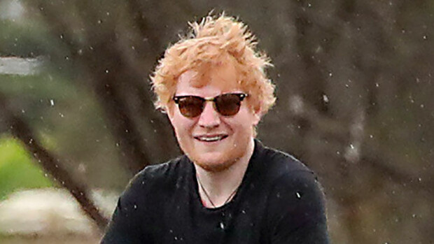 Ed Sheeranin kuvasarja huvittaa – laulajatähti vitsaili yökerhojen aukeamisista: ”Odotukset vs. todellisuus!” ed sheeran