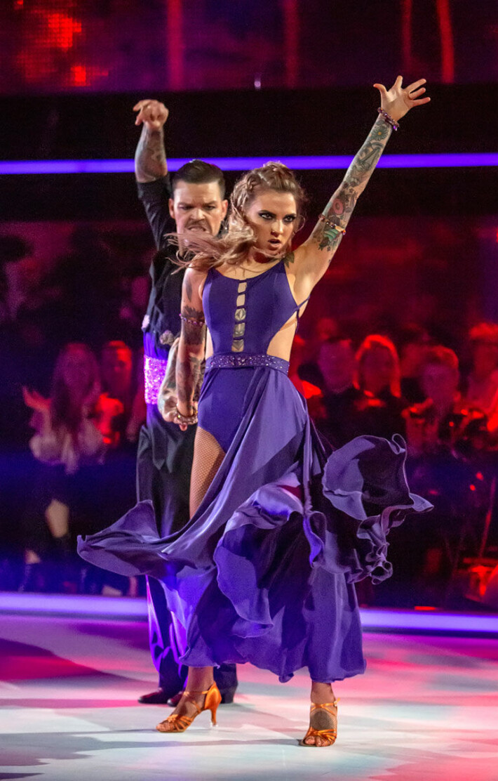 Tubettaja tanssi tiensä viiden parhaan joukkoon Tanssii tähtien kanssa -kilpailussa syksyllä 2019. veronica verho ttk