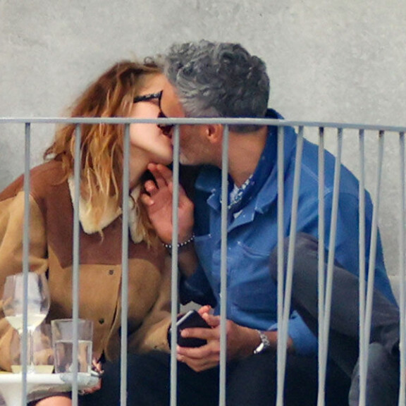 Taikalla on kaksi tytärtä aikaisemmasta avioliitosta. rita ja taika