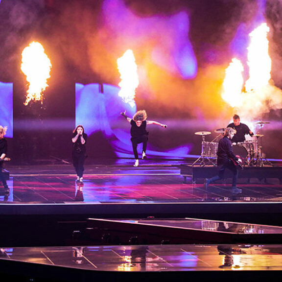 Blind Channel räjäytti potin viisulavalla: suomalaisbändi puhkui energiaa – kuvat! Blind Channel