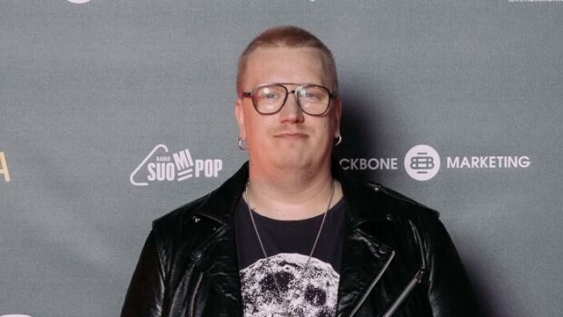 Arttu Wiskari laihtui kymmeniä kiloja! Emma-gaalan punaiselle matolle asteli täysin muuttunut mies – kuvat! Arttu Wiskari.