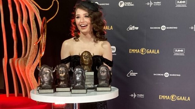 7 Emma-pystiä lähti Lahteen! Rita Behm jysäytti kaikkien aikojen jättipotin – näin hän aikoo juhlia historiallista voittoaan Rita Behm.