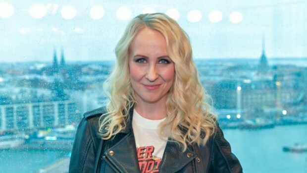 Elina Kottonen katosi mystisesti! Big Brotherin juontajavaihdos hämmentää Elina Kottonen