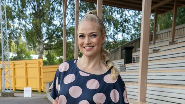 Julkkislääkäri Pippa Laukka: Pelkään antavani tyttärilleni liian vahvan naisen roolimallin Pippa Laukka