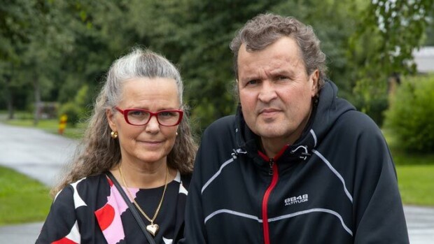 Marketta Hautakorpi jätti äkisti kuolleelle miehelleen kauniit jäähyväiset – ”Jari on suojelusenkelini” Marketta ja Jari Hautakorpi
