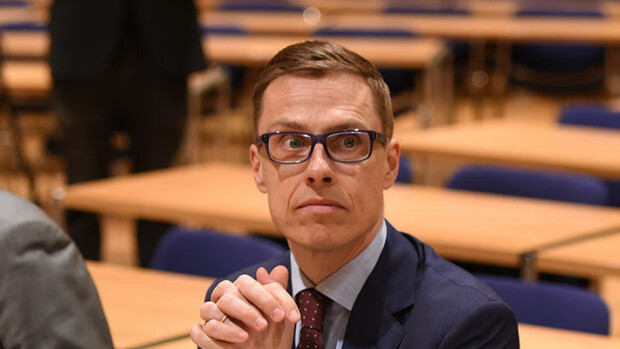 Alexander Stubb paljasti ratkiriemukkaan keinon pitää tunkeilijat poissa mökiltään: 'Ota ryyppy' - kuva! Alexander Stubb