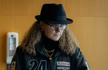 Jari-miehensä äkillisesti menettänyt Marketta Hautakorpi: Seurakunnat pelastivat talouteni 