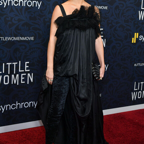 Emma säväytti asullaan punaisella matolla vuonna 2019. Emma watson