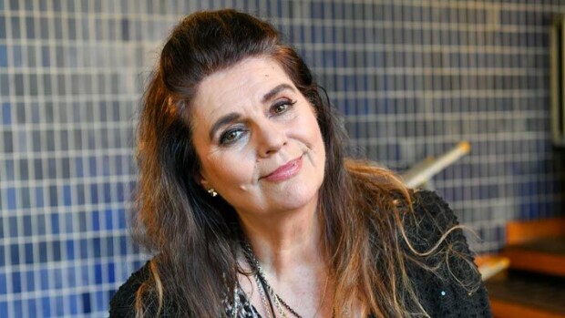 Sairaalaan tiputukseen! Riitta Väisänen rajuista oireistaan: Raskaus vei migreenin Riitta Väisänen