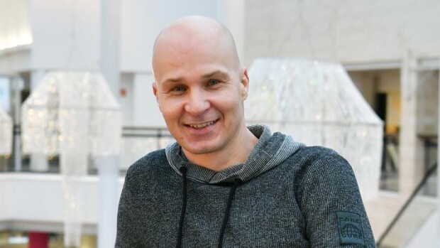 Marko Maunuksela palasi ”oikeisiin töihin” – tangokuningas uurastaa lähihoitajana: Vain lääkelupa puuttuu! Marko Maunuksela