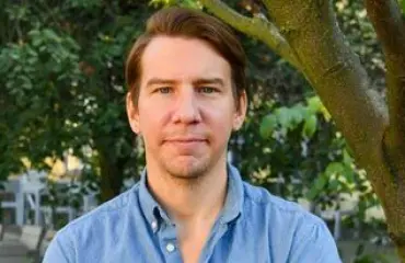 Kalle Lamberg ihmeissään Aku Hirviniemen käytöksestä