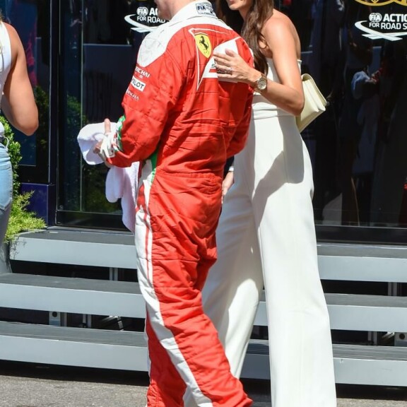 Muistatko? Minttu Räikkösen muodonmuutos hupparibilettäjästä ja Seiskan Tähtitytöstä F1-varikon tyylitaituriksi - huikeat kuvat vuosien varrelta! Minttu ja Kimi