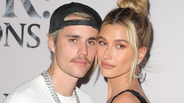 Justin Bieber vei Hailey-vaimonsa romanttiselle salalomalle: Hempeilivät käsi kädessä rannalla - Katso kuumat kuvat Justin Bieber Hailey Bieber