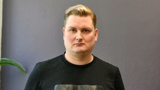 Sähköpostit ja laskut todisteena! Nenähuilisti Mikko Rautiaisen väitetty pesti suositulla lontoolaisella klubilla herätti kiivasta keskustelua – ”Kesti jokusen kuukauden” Mikko Rautiainen