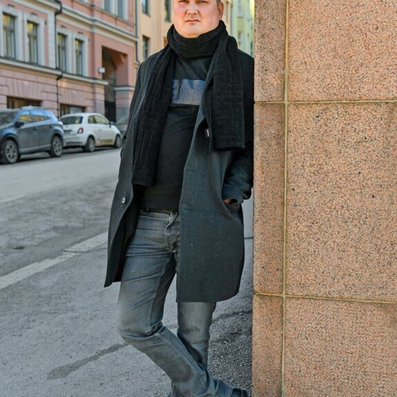 Vaikka alkoholiongelma oli pahimmaan Lontoossa, Mikko pitää siellä viettämäänsä aikaa elämänsä parhaana. Vaikka alkoholiongelma oli pahimmaan Lontoossa, Mikko pitää siellä viettämäänsä aikaa elämänsä parhaana.
